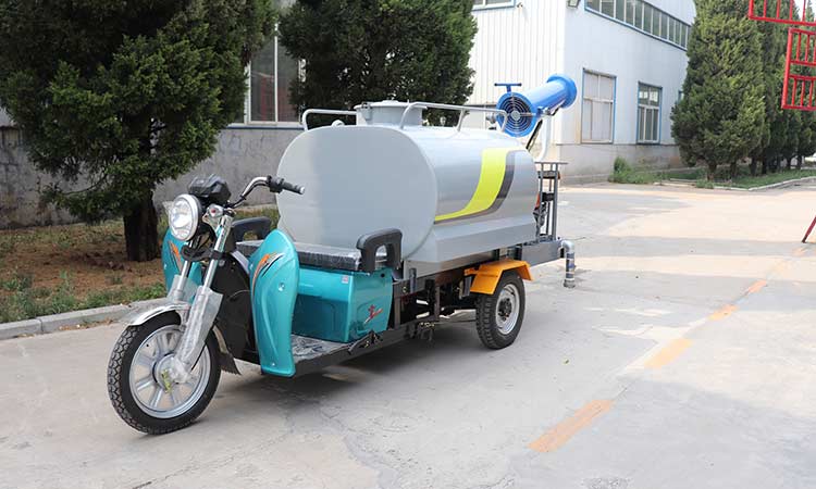 小型灑水車(chē)有哪些用途