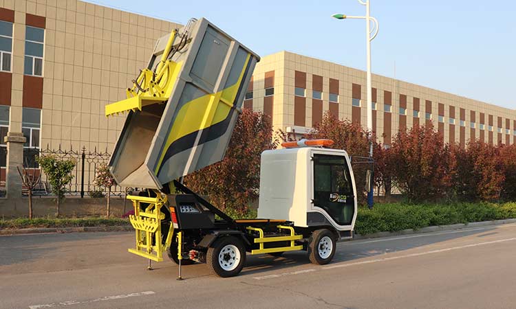 電動四輪垃圾清運(yùn)車