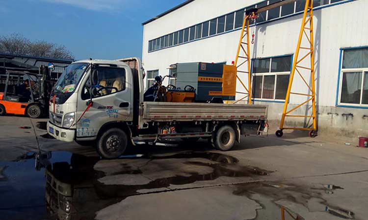 電動(dòng)三輪高壓清洗車(chē)