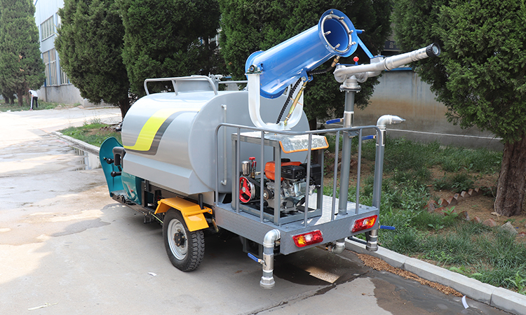 三輪灑水車(chē)