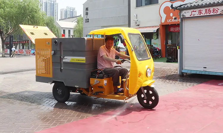 三輪高壓清洗車(chē)