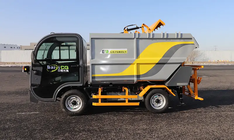后裝式垃圾清運(yùn)車助力環(huán)衛(wèi)事業(yè)，促進(jìn)城市環(huán)境衛(wèi)生持續(xù)改善