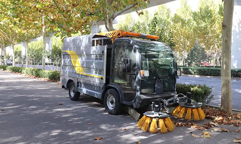 新能源樹葉收集車：高效、環(huán)保的環(huán)衛(wèi)新選擇