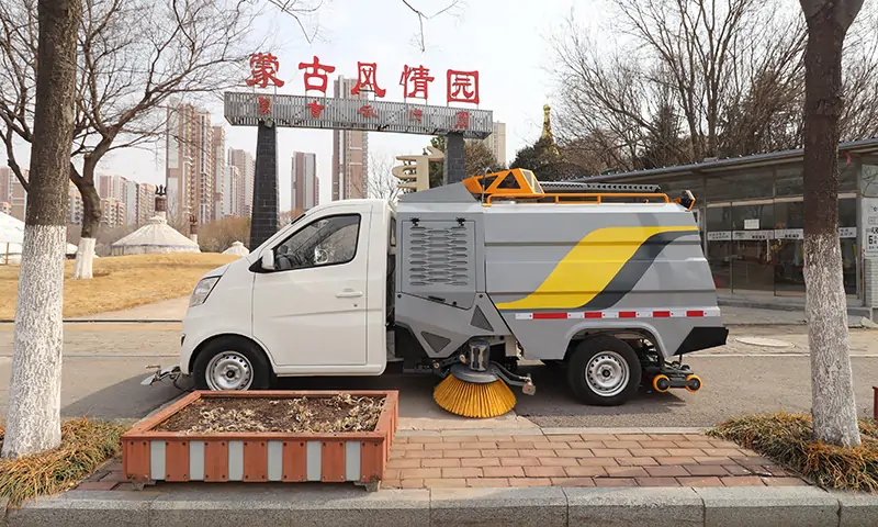 純電動(dòng)洗掃車(chē)：高效環(huán)保的清潔利器