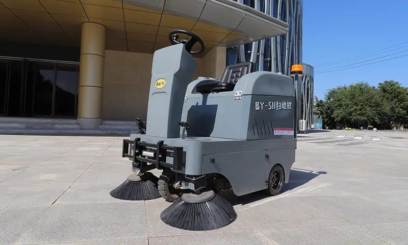 純電動(dòng)清掃車：城市綠色清潔的智能選擇