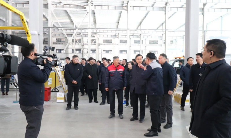 熱烈歡迎 省委常委、濟南市委書記劉強帶隊蒞臨我司新廠區(qū)觀摩調(diào)研指導(dǎo)