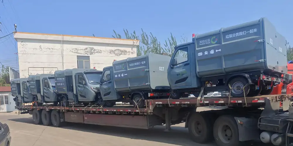 新能源側(cè)裝式垃圾清運車，側(cè)裝垃圾車，垃圾車，新能源垃圾車