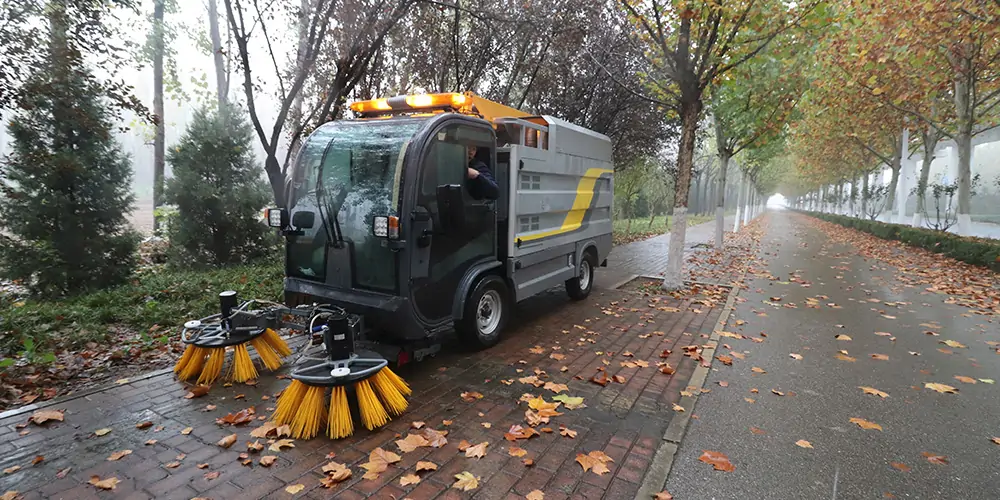 純電動樹葉收集車,樹葉收集車,落葉收集車,電動落葉收集車